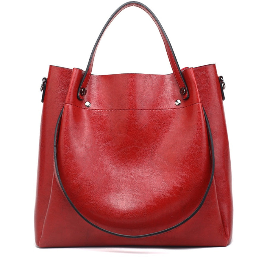 Large-capacity shoulder bag