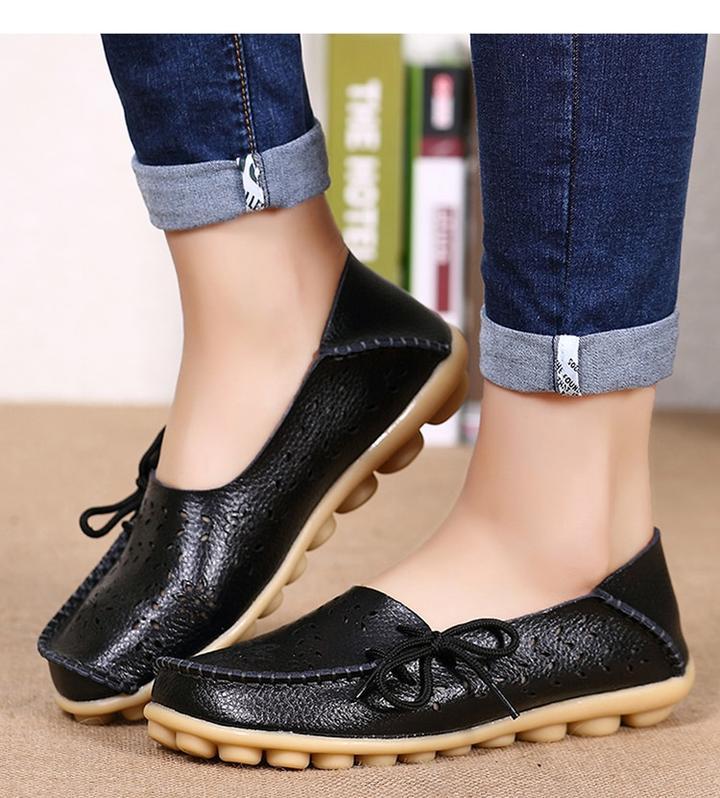 Large Size Hole Shoes Low Top Flat Mom Shoes Comfortable Nurse Shoes Large Size Mom Shoes Cowhide Women