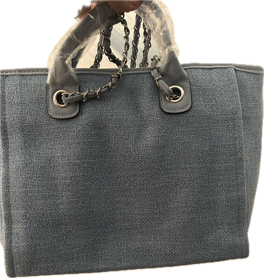 Hand bags and shoulder bags